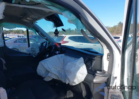 2021 Ford Transit-150 z USA, uszkodzony, nr VIN 1FTYE1Y80MKA07416